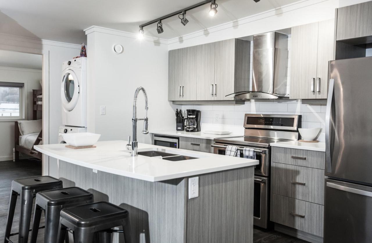 Novlan Suite By Revelstoke Vacations المظهر الخارجي الصورة
